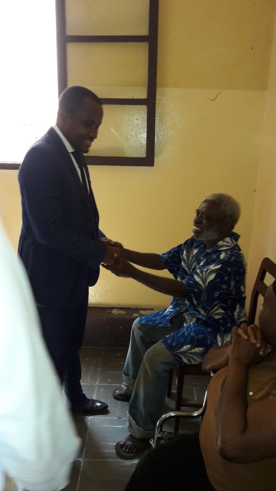 Te Litho Tenge Didier — Social don a larmee du salut au home des vieillards (Action sociale)