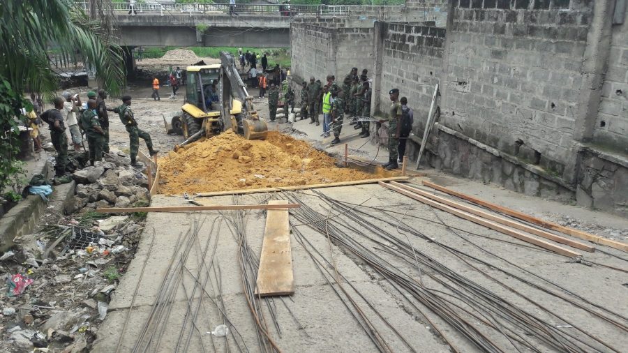 Te Litho Tenge Didier — Travaux sur rue vers pont lunda bululu (Urbanisme)