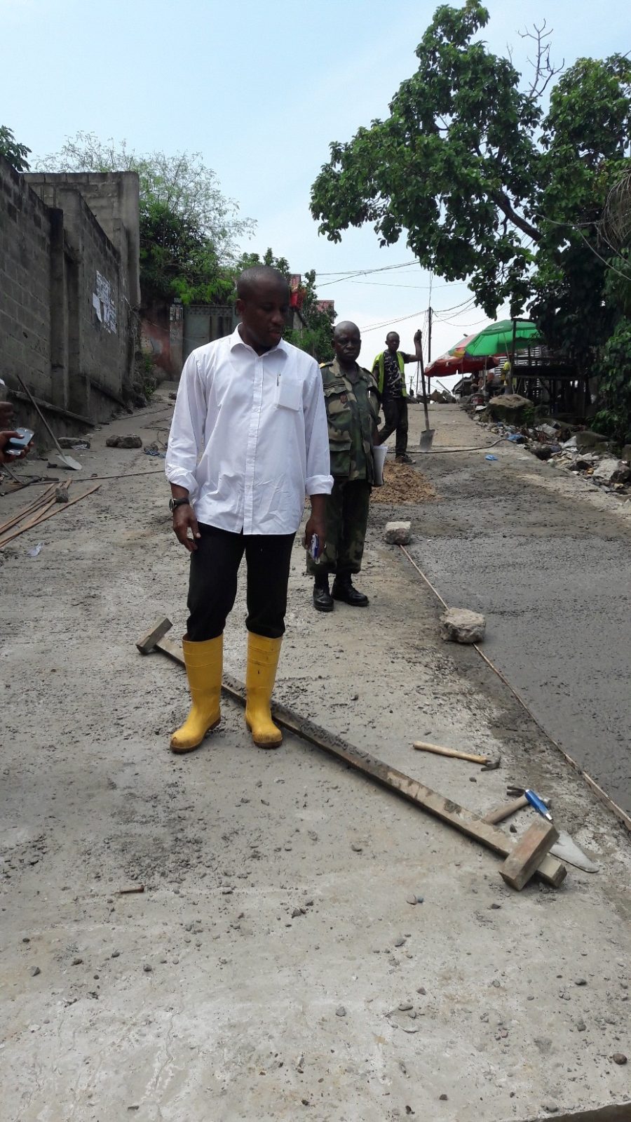 Te Litho Tenge Didier — Travaux sur rue vers pont lunda bululu (Urbanisme)