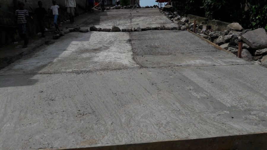 Te Litho Tenge Didier — Travaux sur rue vers pont lunda bululu (Urbanisme)