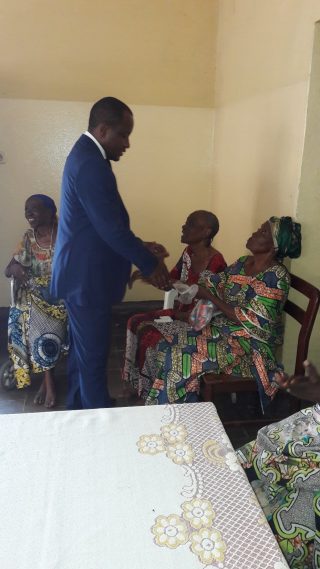 Te Litho Tenge Didier — Social don a larmee du salut au home des vieillards (Action sociale)