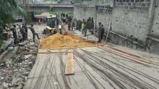 Te Litho Tenge Didier — Travaux sur rue vers pont lunda bululu (Urbanisme)