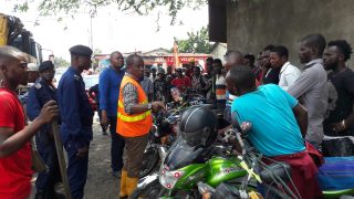 Te Litho Tenge Didier — Evacuation des vehicules  18 mai 2017 (Archives de terrain)