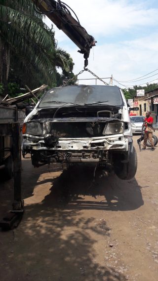 Te Litho Tenge Didier — Evacuation des vehicules  18 mai 2017 (Archives de terrain)